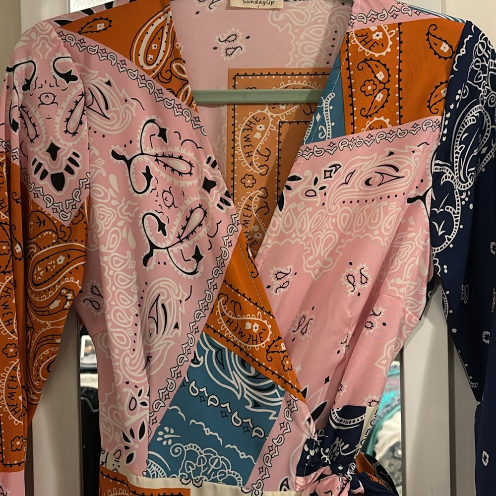 Pink and Blue Wrap Maxi Dress with V-Neck Long Sleeves - Picture 5 of 11